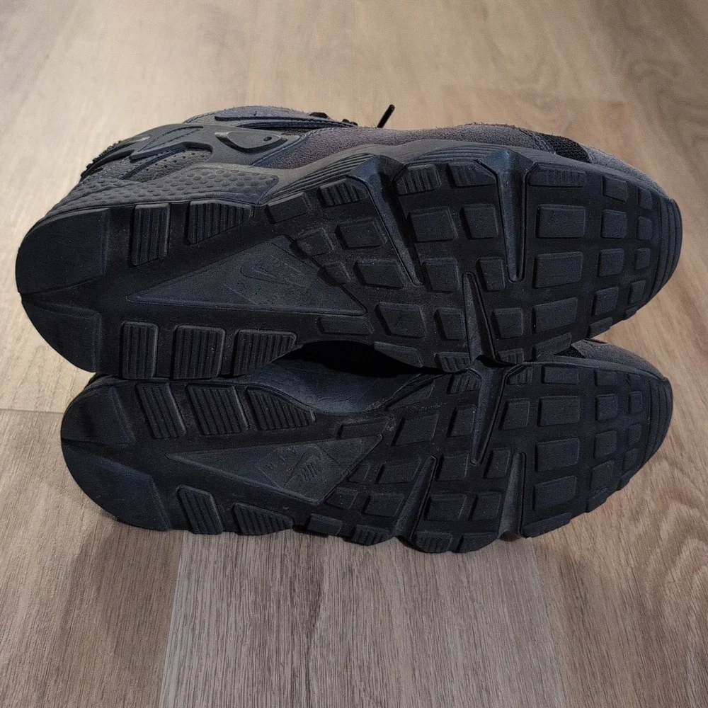 Nike Huarache - Triple Black Men's 9.5 - Picture 5 of 6